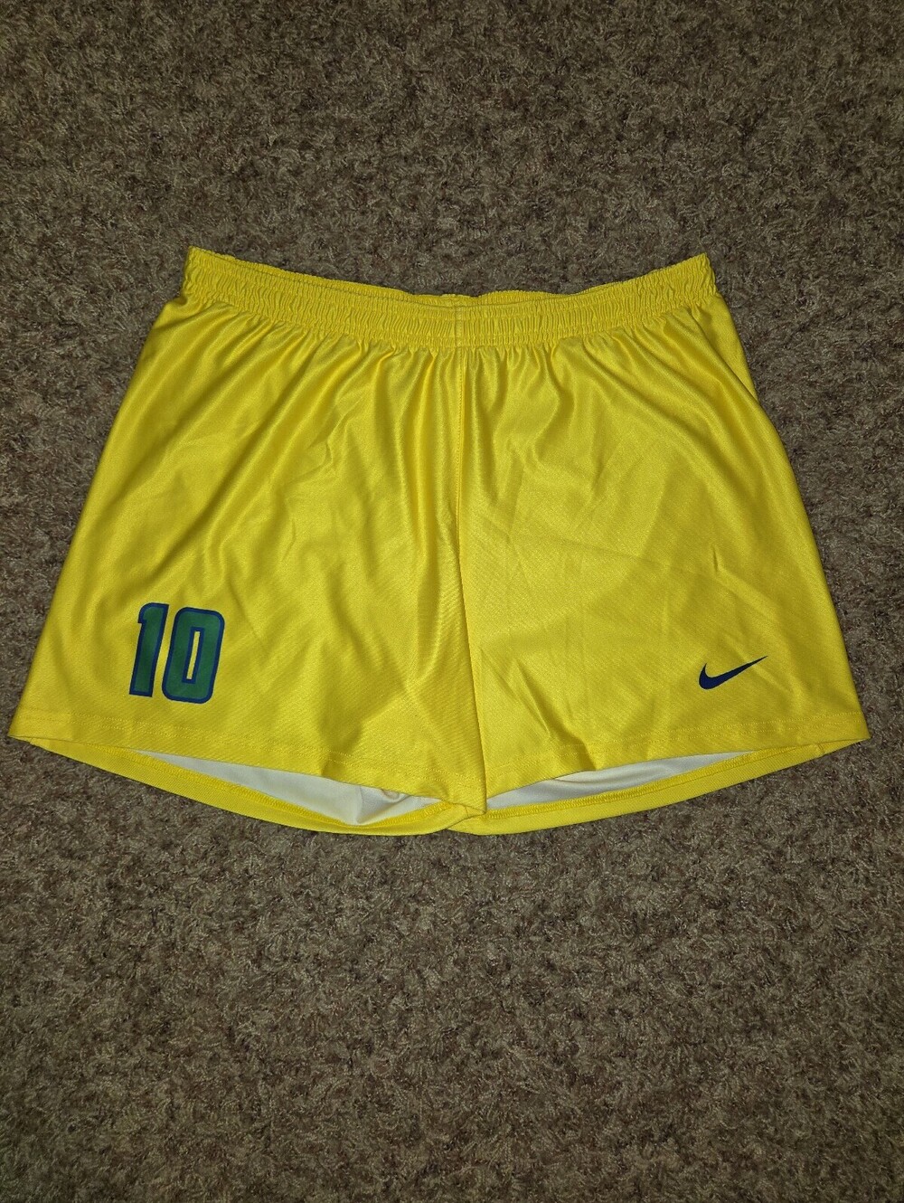 Nike Women’s Brazil #10 National Soccer Team Digital Vapor Flag Football Short